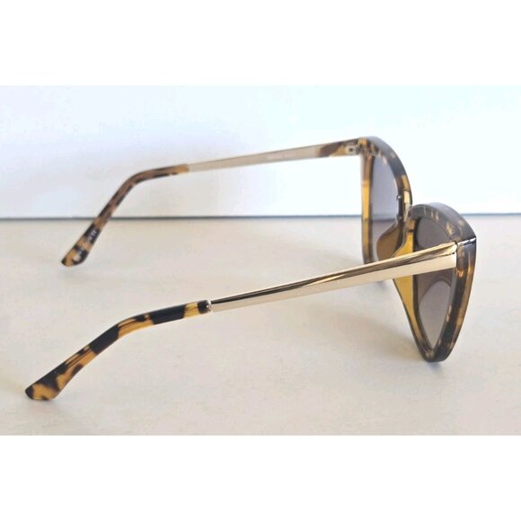 Quay Australia Reina Mini Cat Eye Sunglasses Tortoise Shell Mirrored Womens - Picture 5 of 8